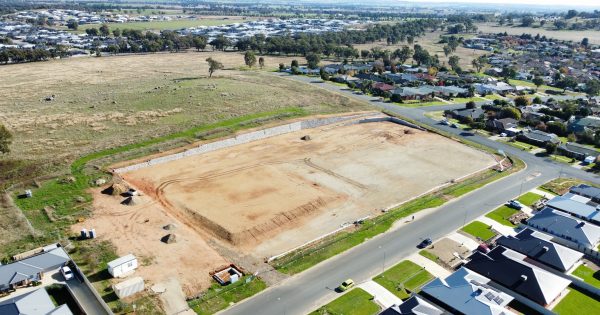 Developers hope we'll be shopping in Wagga's north by Christmas