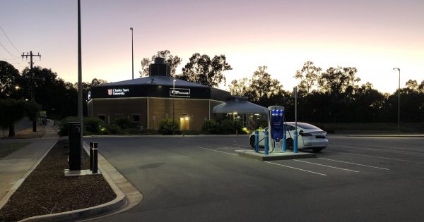 Future looks bright for hybrid vehicles in Wagga, but premium parking for EVs a no-go