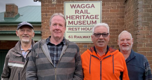 Saving artefacts and getting Wagga's rail history back on track