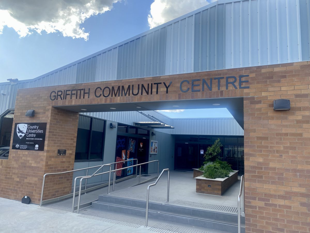 Griffith Community Centre outside shot.