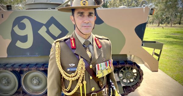 Chief of Army returns to where it all began at Kapooka