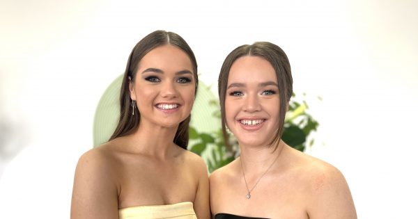 Murrumbidgee Regional High twins to stick together after graduation