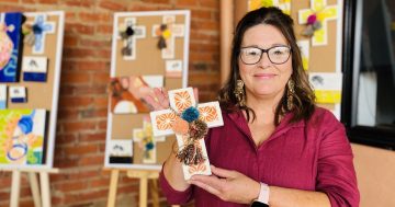 Riverina Made: Sharon De Valentin's painting with fire and beeswax