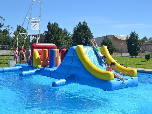 pool inflatable