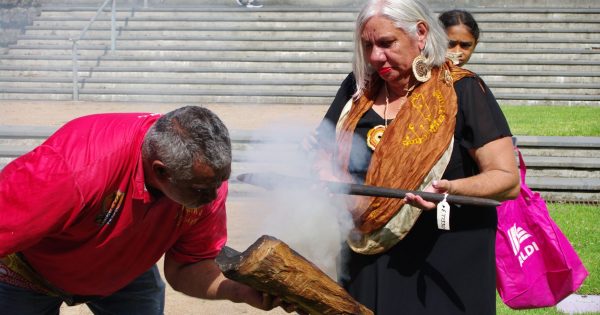 Seven Wiradyuri objects return to Wagga ahead of new exhibition