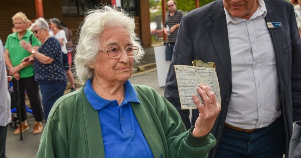 'Never had a bank card in her life': Junee's fight against last branch closure has first win