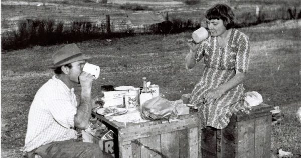 Riverina Rewind: Bags and boxes will do when living outdoors is the only option