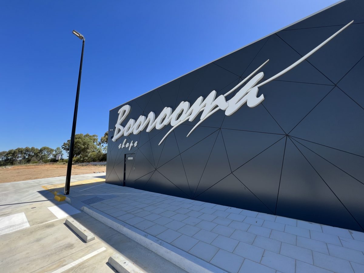 Boorooma shops sign