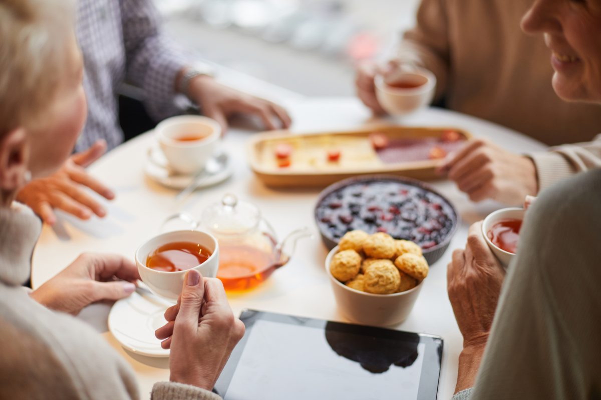 People drinking tea