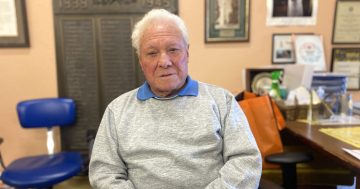Griffith War Memorial volunteer chronicles half century in car restorations