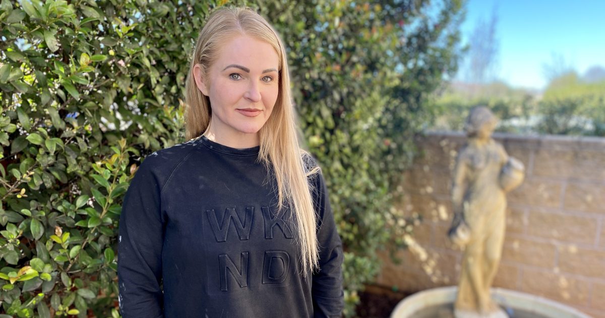 Griffith dancer recognised for outstanding customer service as studio