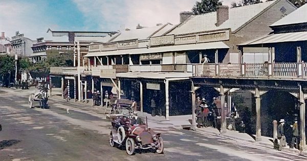 Riverina Rewind: When horse and car shared the road in Wagga Wagga