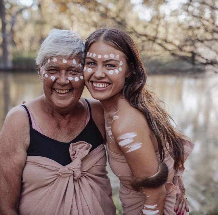 Narrandera artist with grandma in Indigenous dress