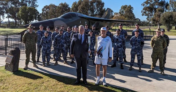 Legacy relay torch arrives in Wagga, marking 100 years of service