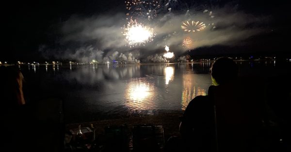 10,000-plus expected for 15-minute fireworks spectacular at Lake Albert