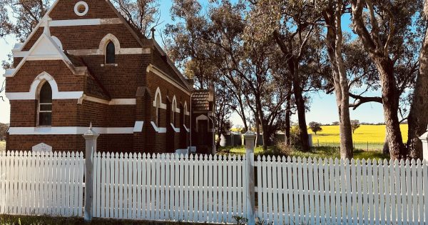 Auctioneer resurrects historic Gallipoli hero-inspired 'Bagdad Church' near Temora