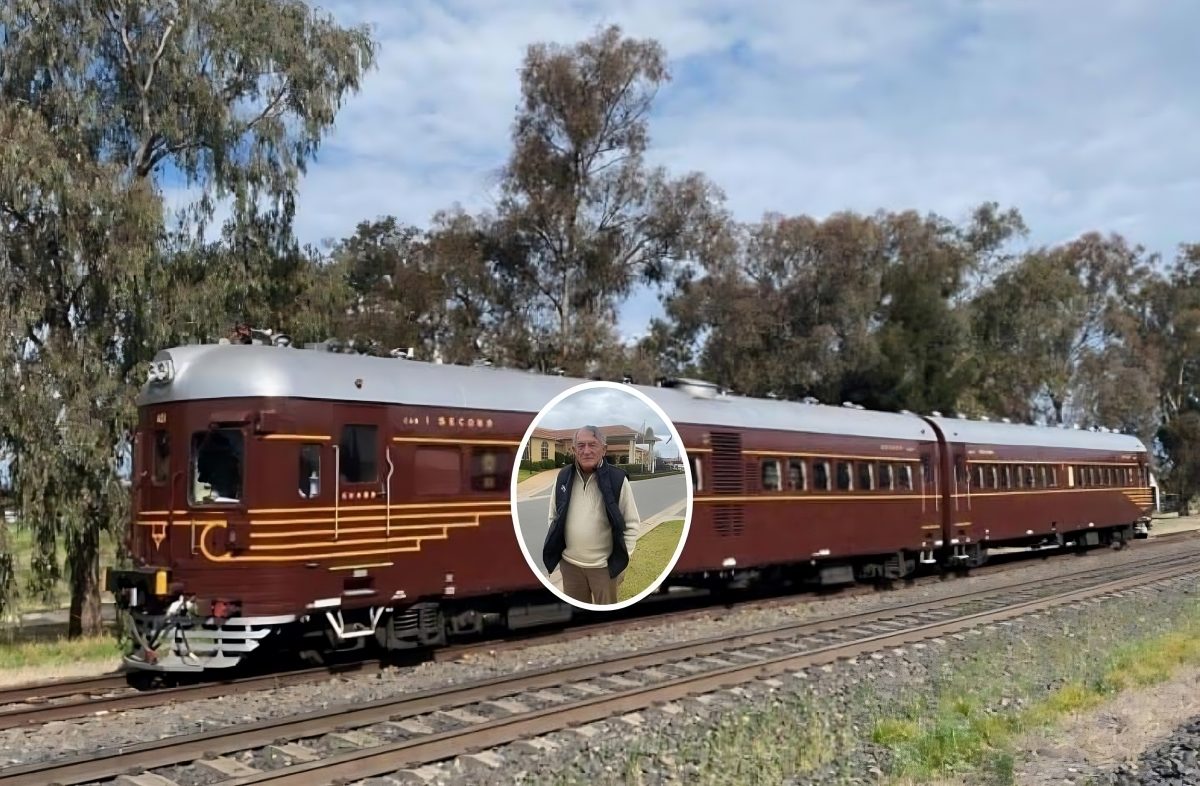 Heritage train with John Robinson inset