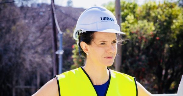 Tradeswoman still unpaid for building Wagga 'charity house' in 2021 disappointed with Housing Minister