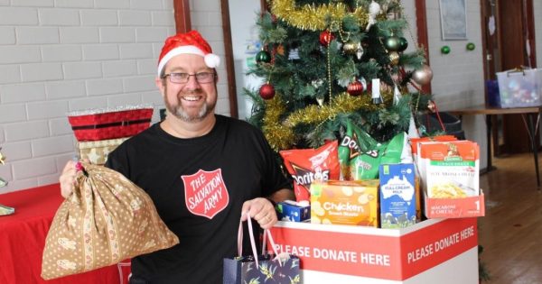 Salvos' annual appeal aims to ease stress on Riverina residents as cost of living puts bite on festive finances