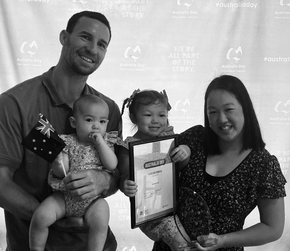 award recipient with her family 