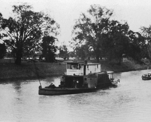 PS Colonel on the Murray River. 