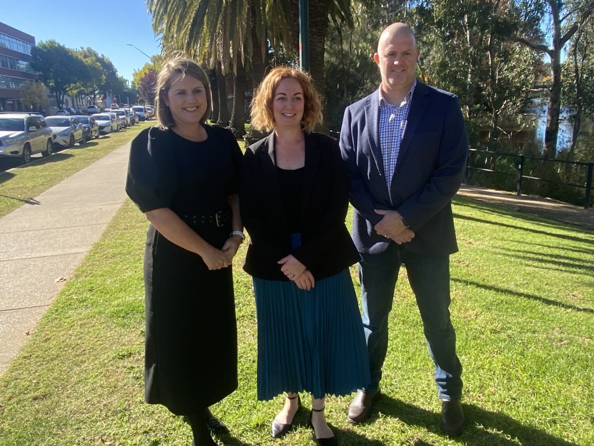 WDF Accounting + Advisory's Annette Davies, Wagga Business Chamber's Sally Manning and Optus Regional General Manager Matt Connell. 