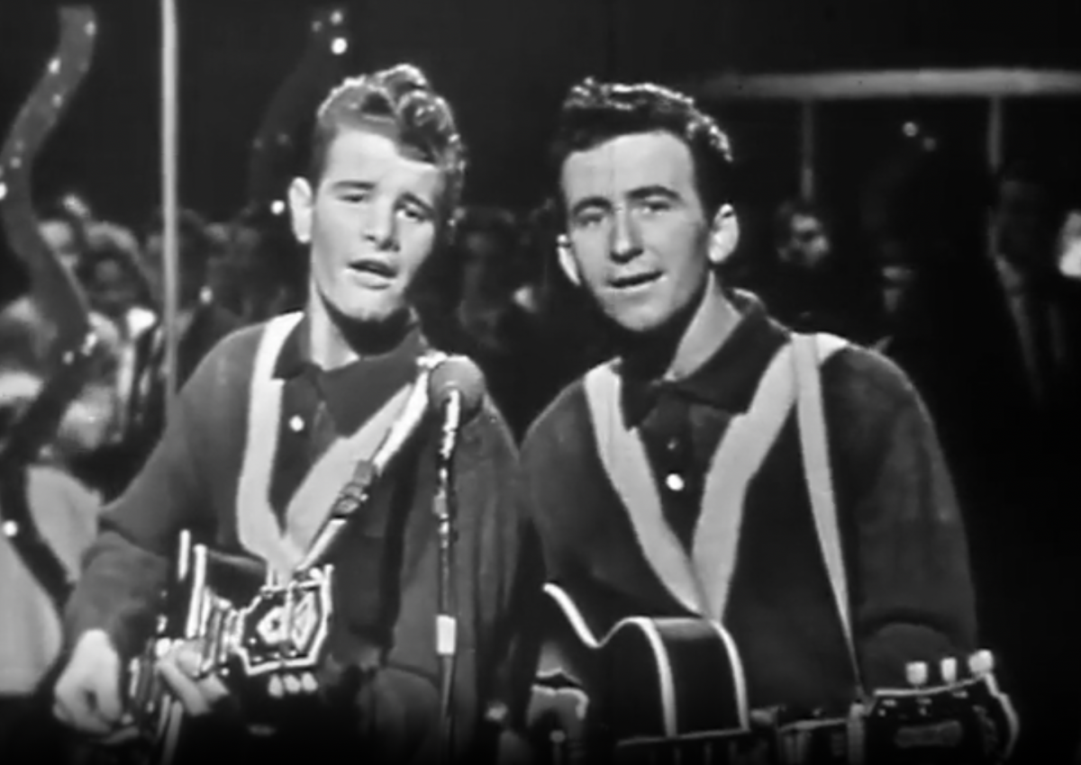 Leo de Kroo and Doug Brewer in an early Bandstand appearance in 1960 as the De Kroo Brothers.