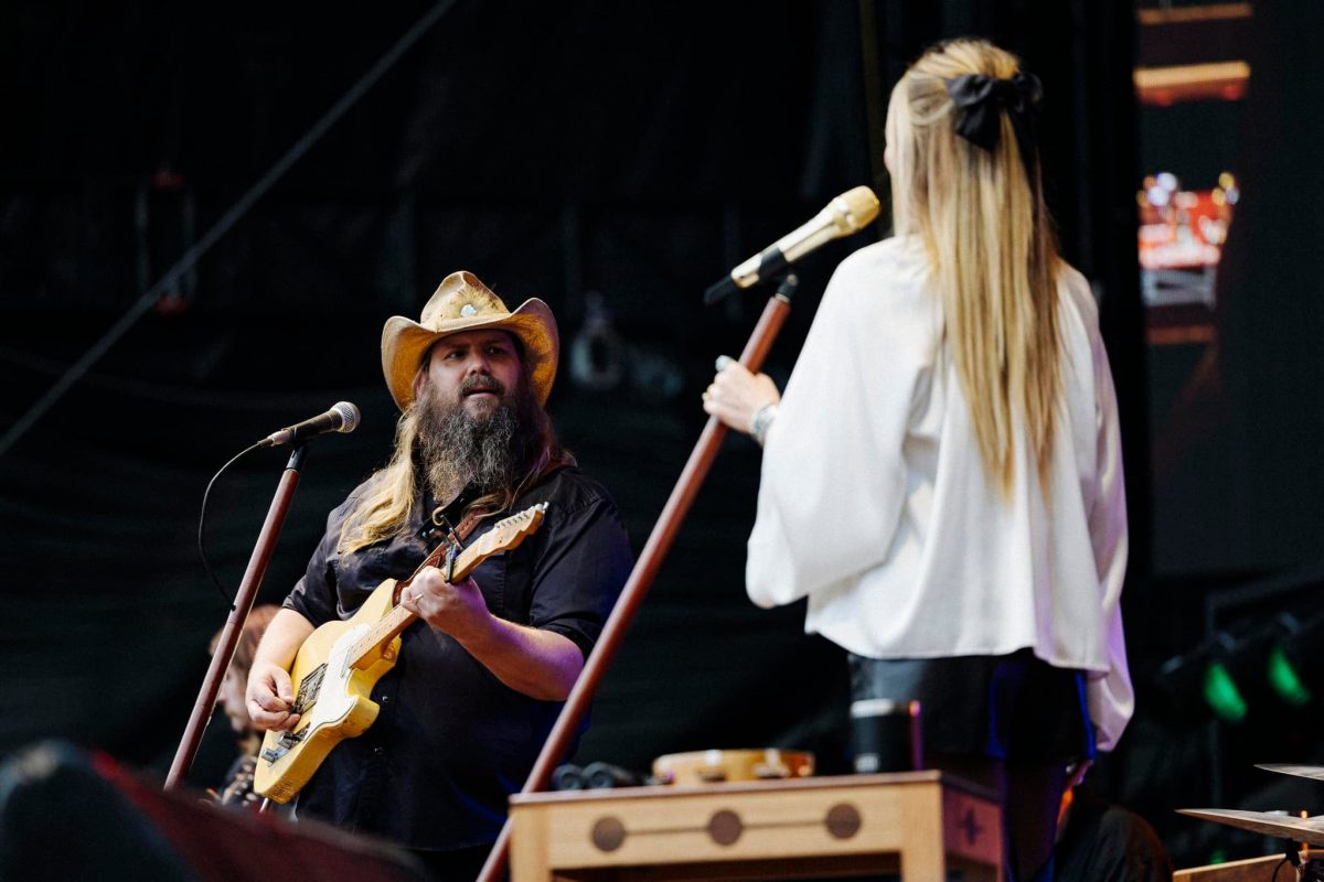 Chris Stapleton on stage 