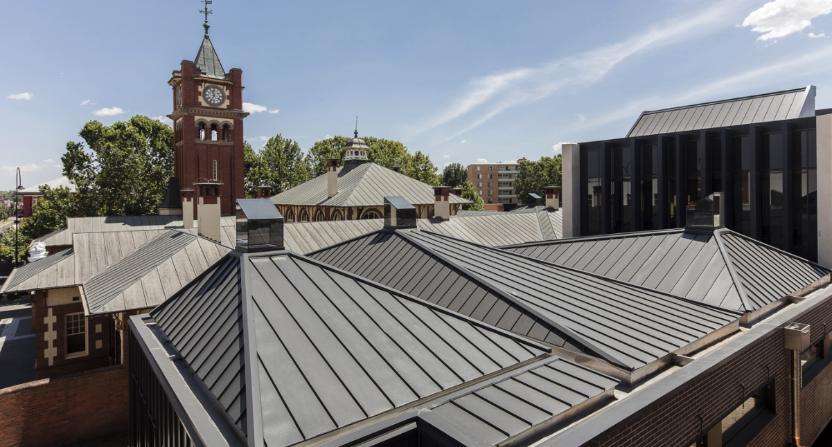 the roof of the Wagga courthouse