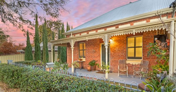 Historic elegance meets modern comfort in Central Wagga