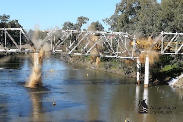 Wagga's Hampden Bridge was demolished on 20 August 2014.