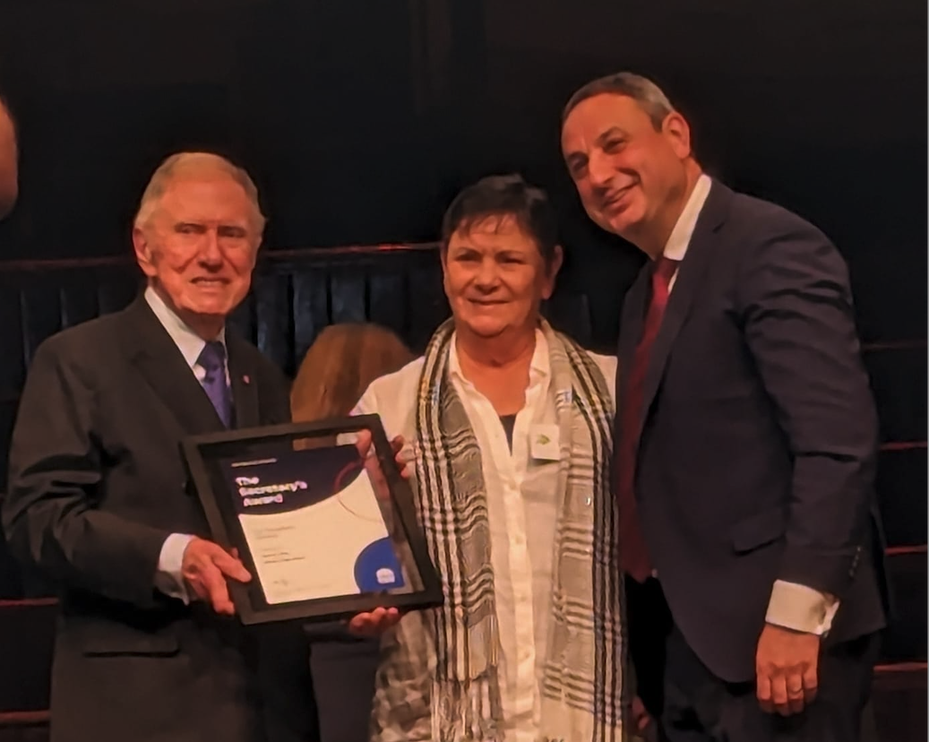 Aunty Joy O'Hara was presented with a Secretary's Award for excellent service to public education by the Secretary of Education Murat Dizdar and former Justice of the High Court, Michael Kirby.