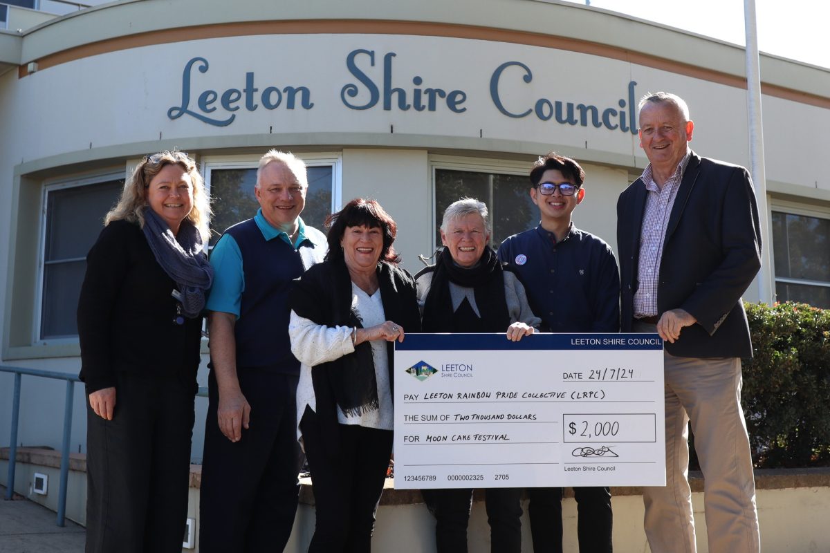 The Leeton Shire Council supported the Mooncake Festival with a $2000 grant which helped secure Sydney's renowned Lion Dancers who will open the event. Pictured are Michelle Evans, Cr Michael Kidd, Diane Harrison, Denise McGrath, Fay &amp; Mayor Cr Tony Reneker.