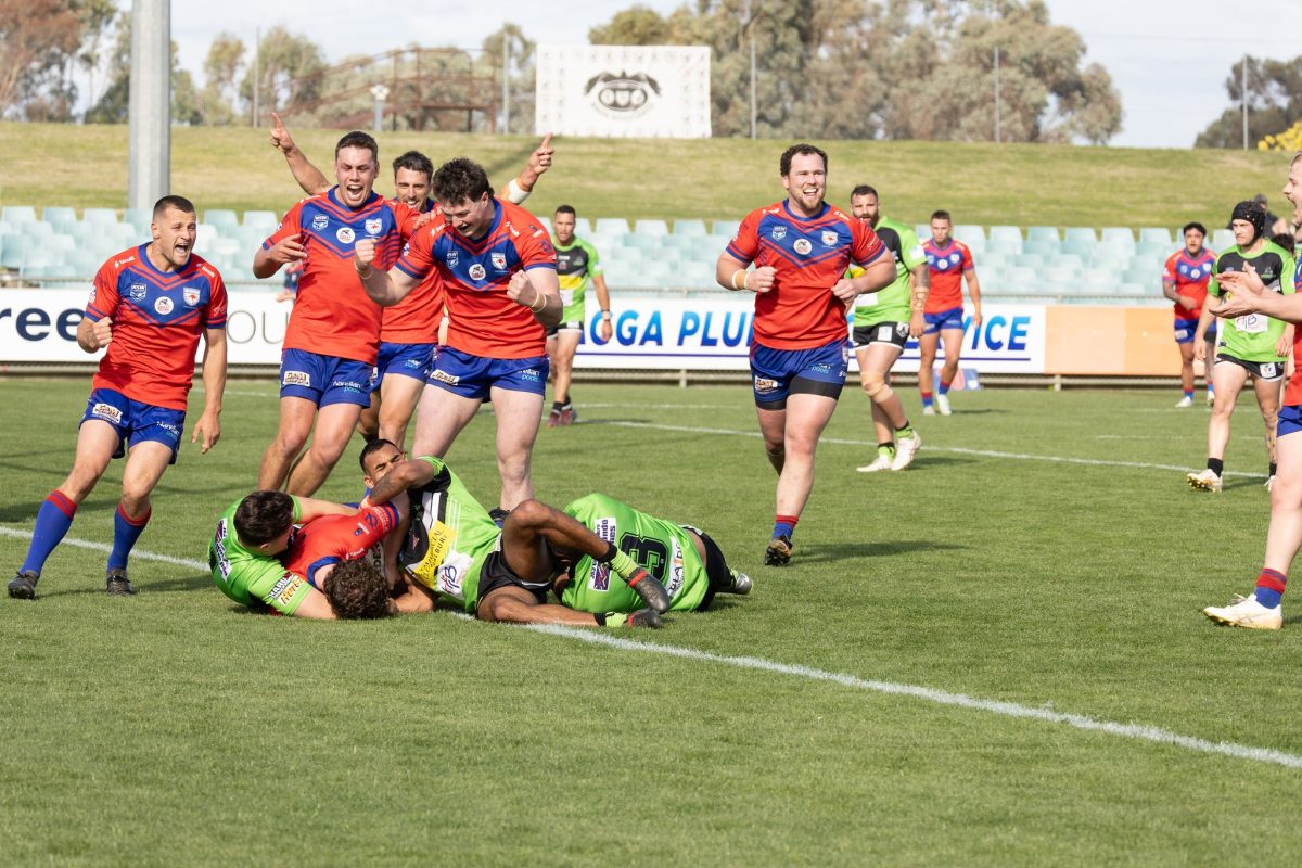 rugby league player scores try