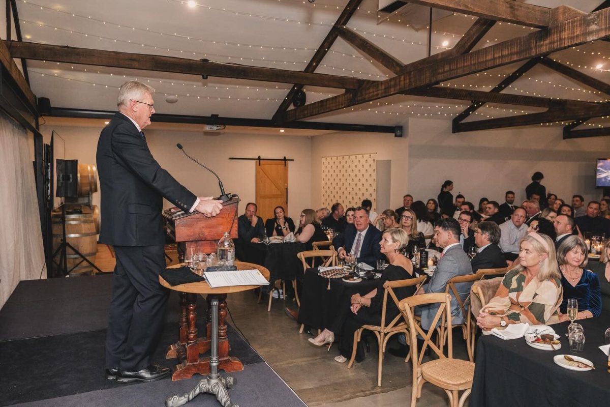 Tony Balding speaks to members at the 2024 HIA Riverina Housing Awards. 