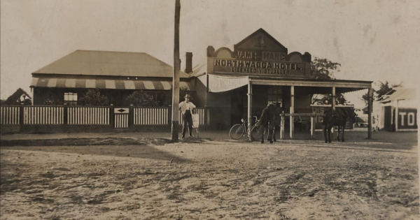 Riverina Rewind: How did the North Wagga Hotel come to be called the Palm and Pawn?