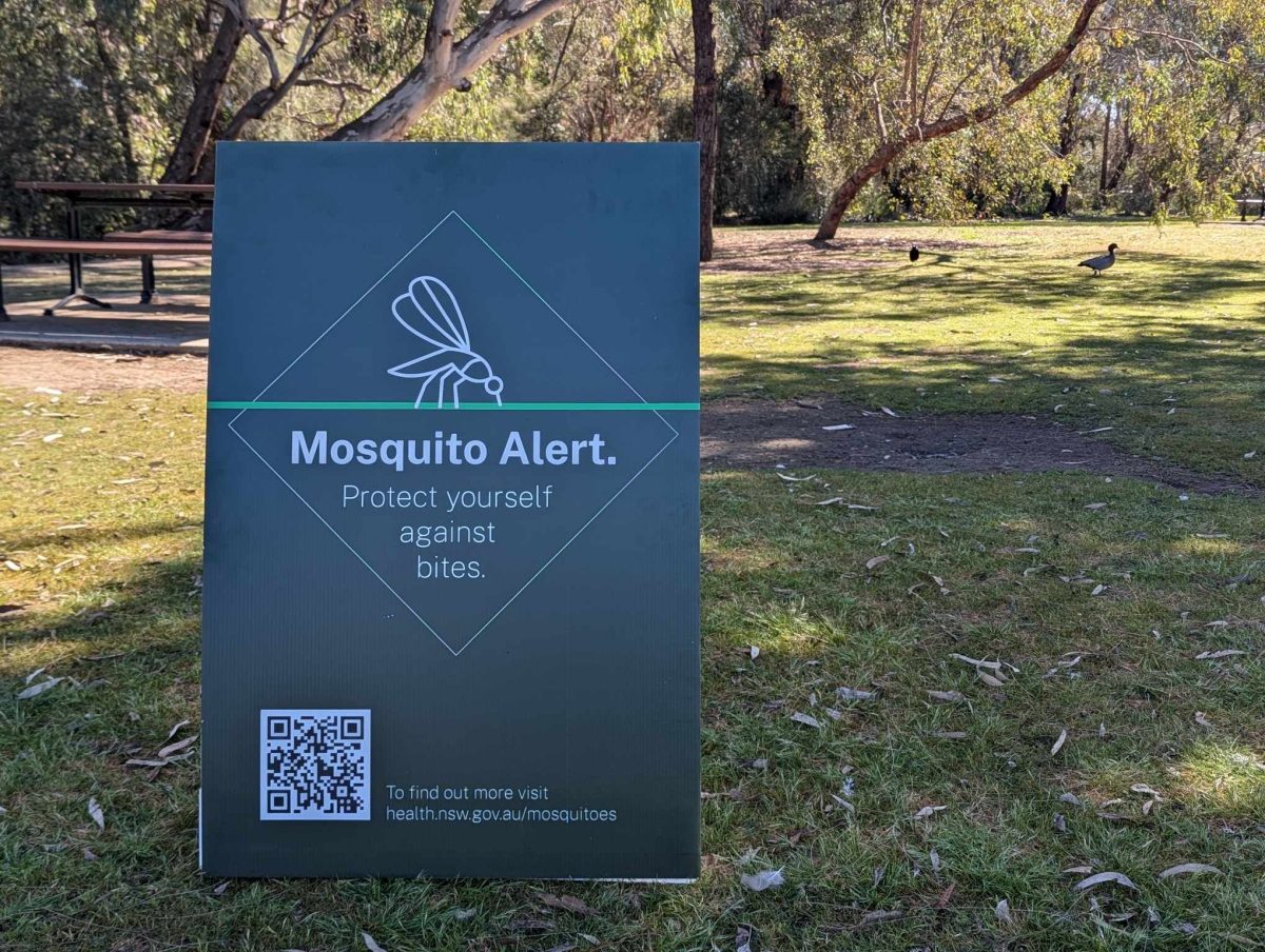 Mosquito awareness sign at Wollundry Lagoon