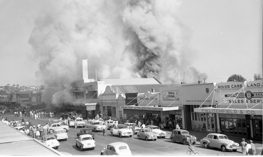 When Nesbitts caught fire in 1959, the community turned out in force.