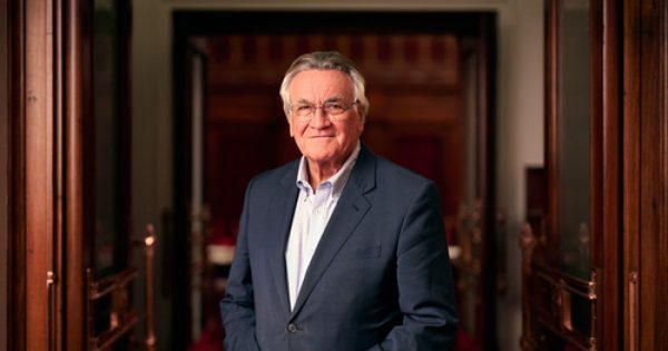 Former Riverina journalist Barrie Cassidy to discuss democracy’s future