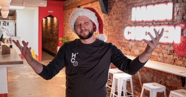 Wagga's Habibi Chicken wants you to help 'pay it forward' this Christmas