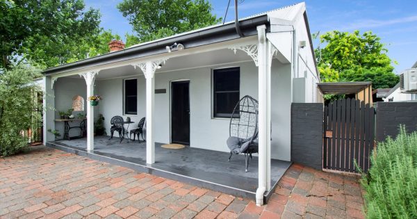 Beautifully restored cottage offers versatile city living