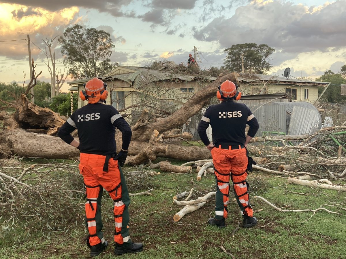 SES workers survey thunderstorm aftermath