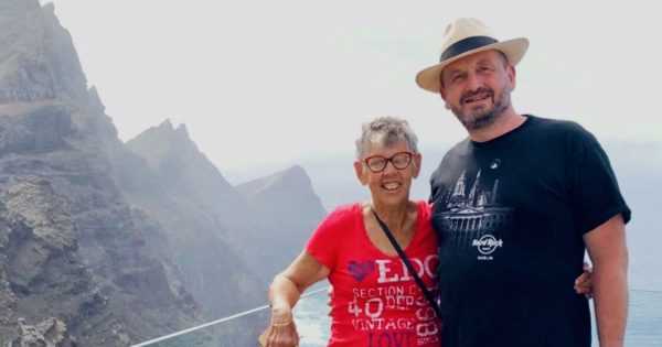 Meeting her lifesaver and donor is Wagga baker's 'icing on the cake'