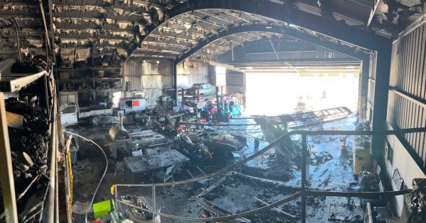 Police to investigate after fire destroys aircraft and equipment at Temora Airpark Estate