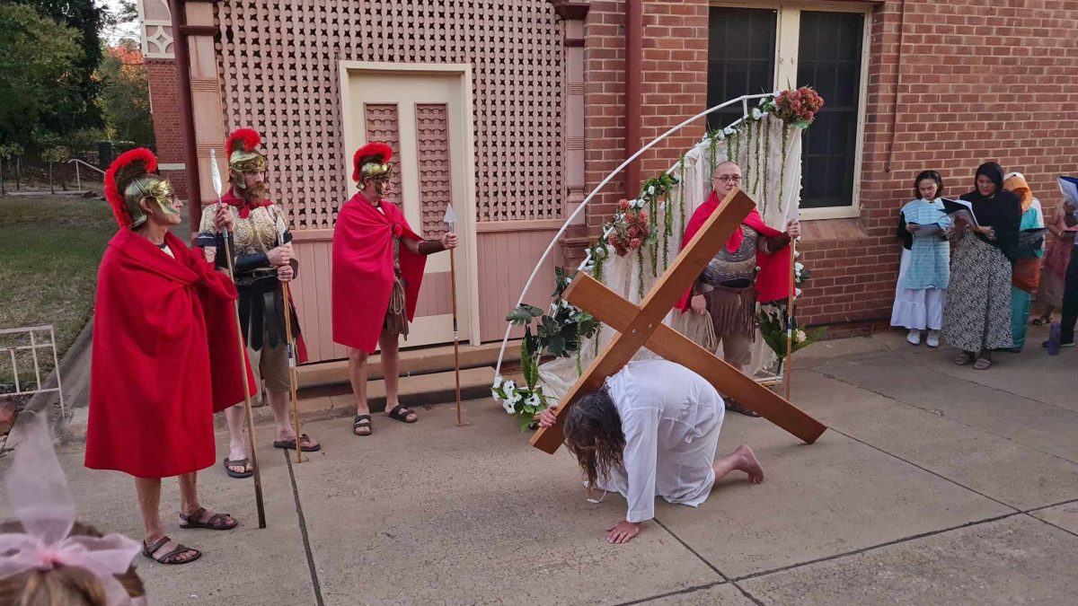 Wagga's Filipino Christian Community have hosted their second re-enactment of the Stations of the Cross with actors from Pro Patria