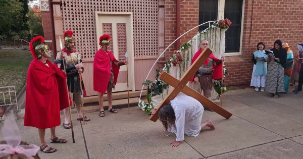 Filipino community stages re-enactment of Stations of the Cross with support of Pro Patria