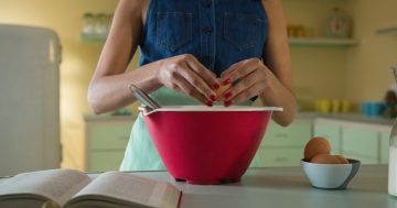Possessed by a frugal 1950s housewife: Send help (and Tupperware)