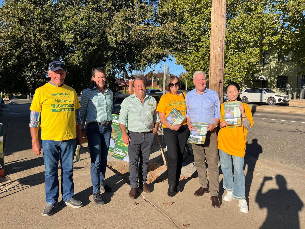 candidates at election booth