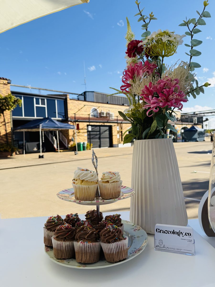 cupcakes and flowers