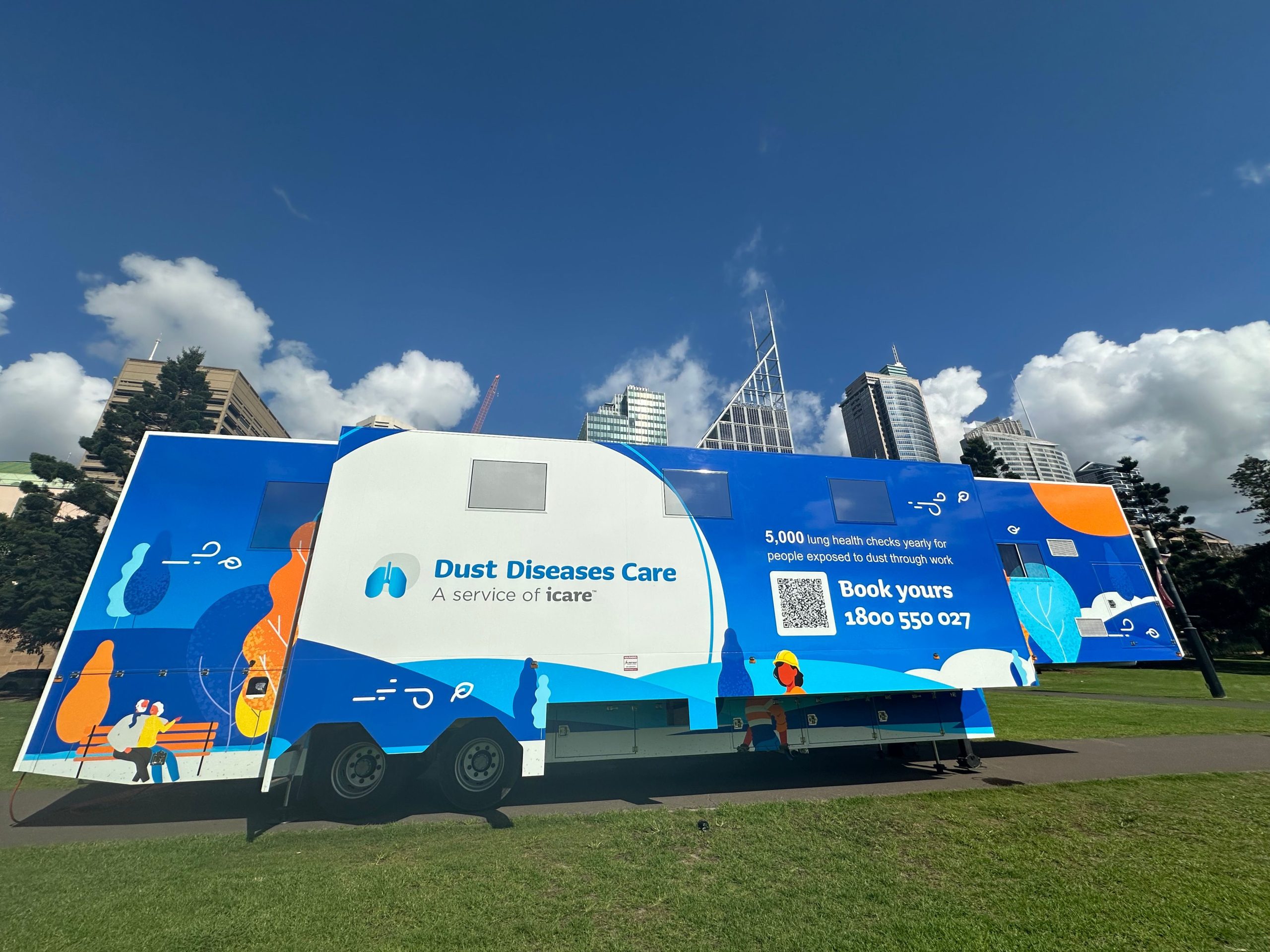 lung-screening bus